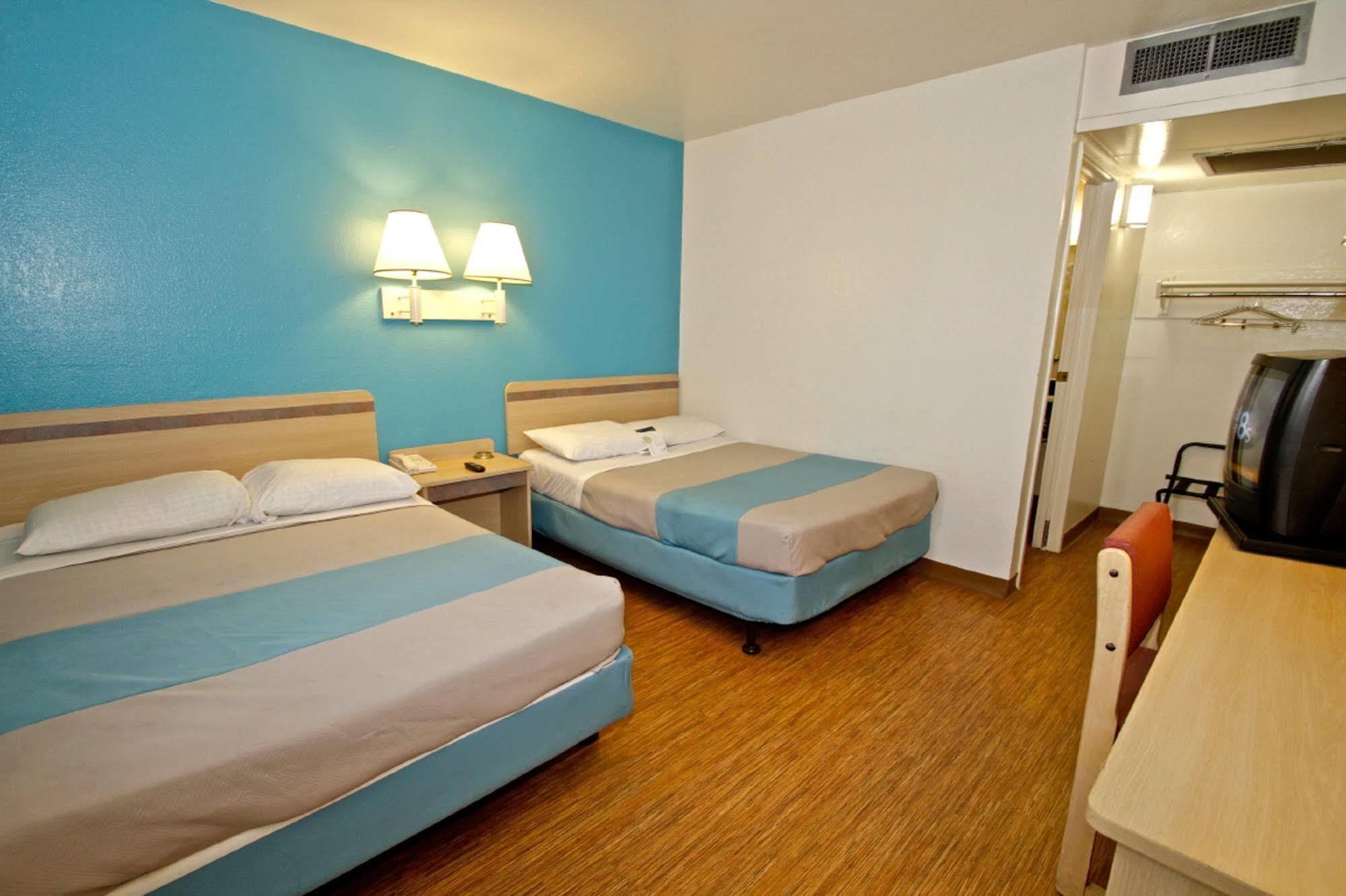 Motel 6-Sandston, Va - Richmond, Va Kültér fotó