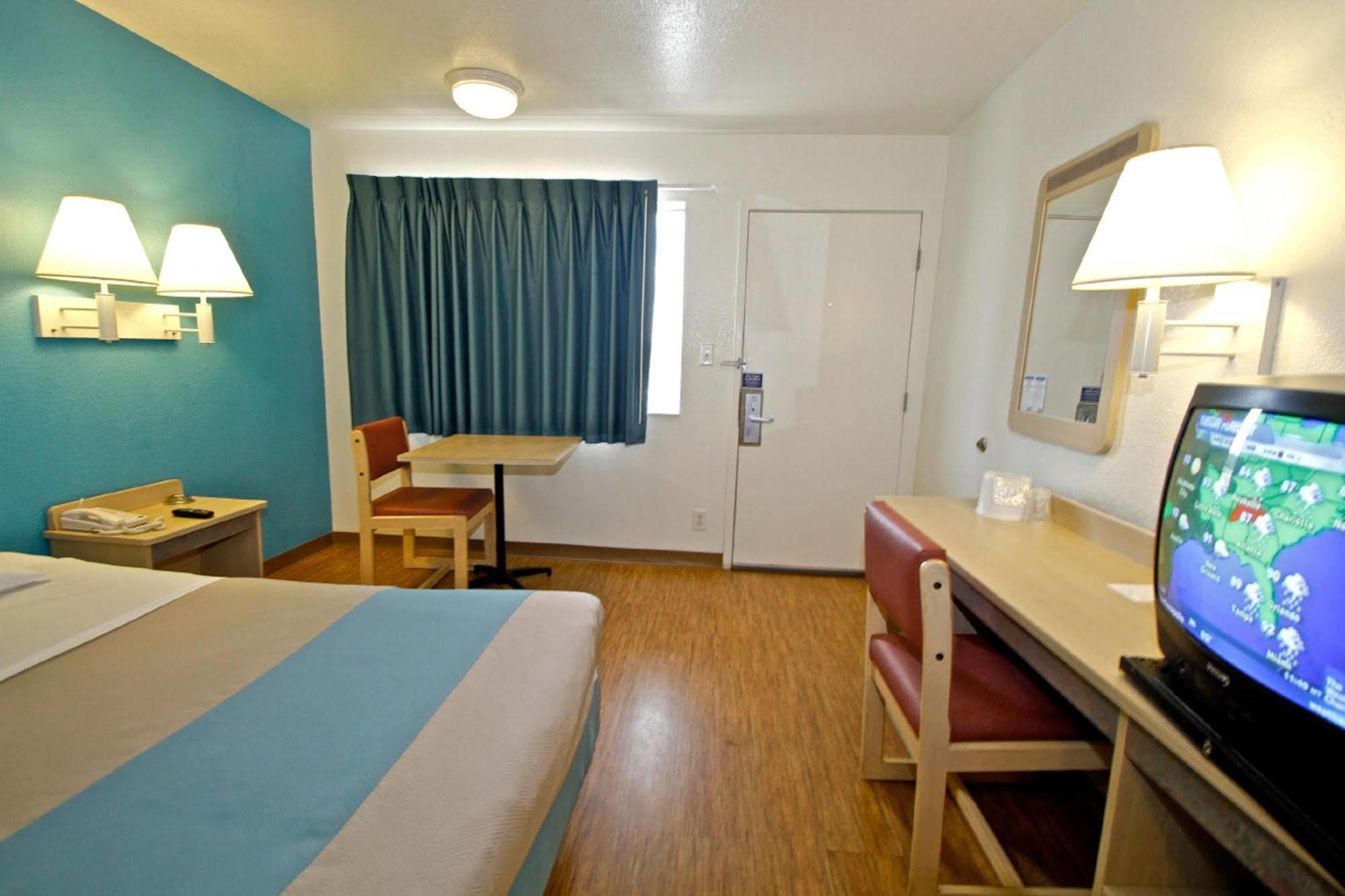 Motel 6-Sandston, Va - Richmond, Va Kültér fotó